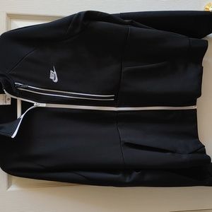 Ladies Size Large Nike Zip up Active Wear